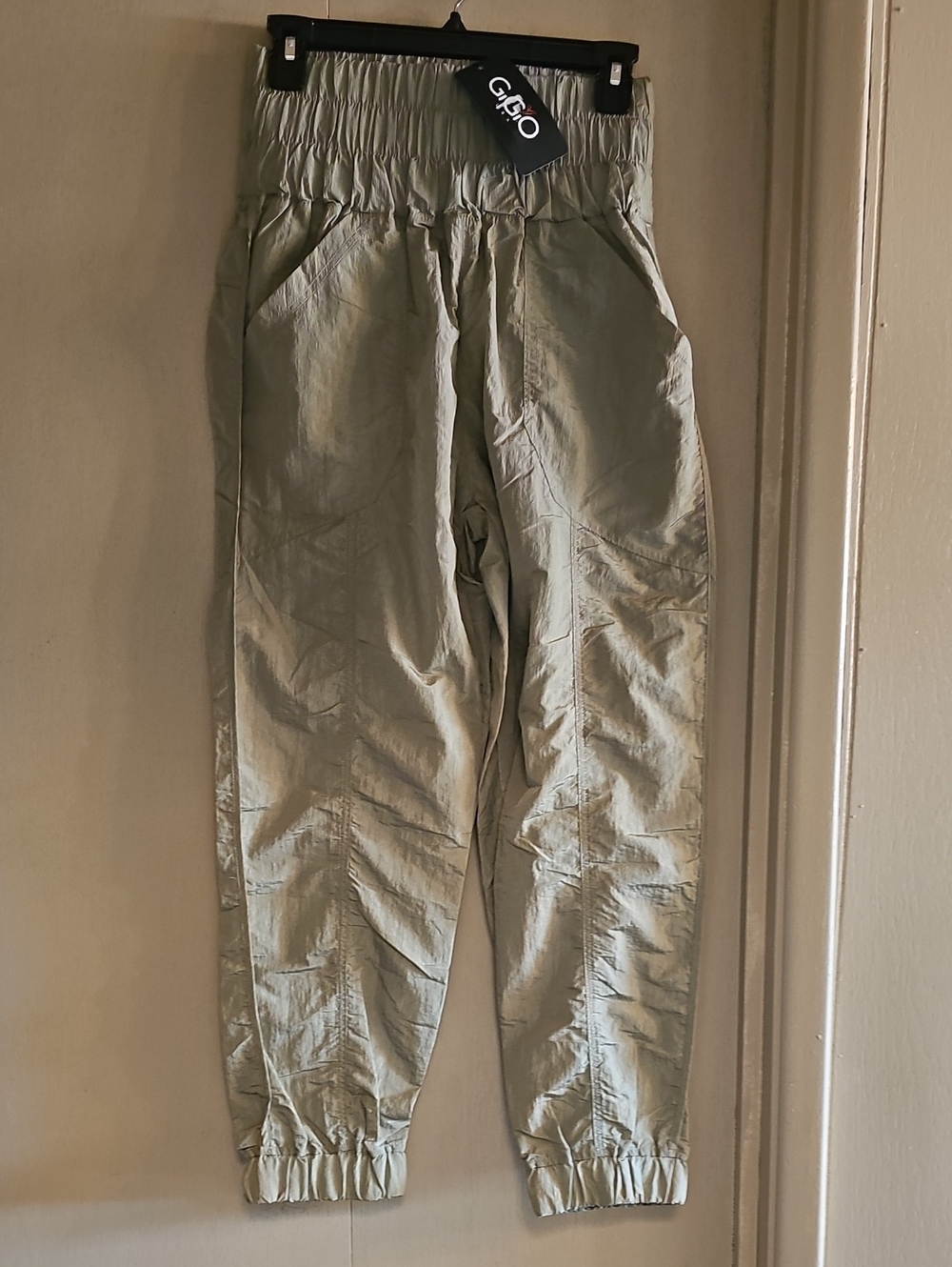 Womens Olive Green Jogger Pants. New With Tags!